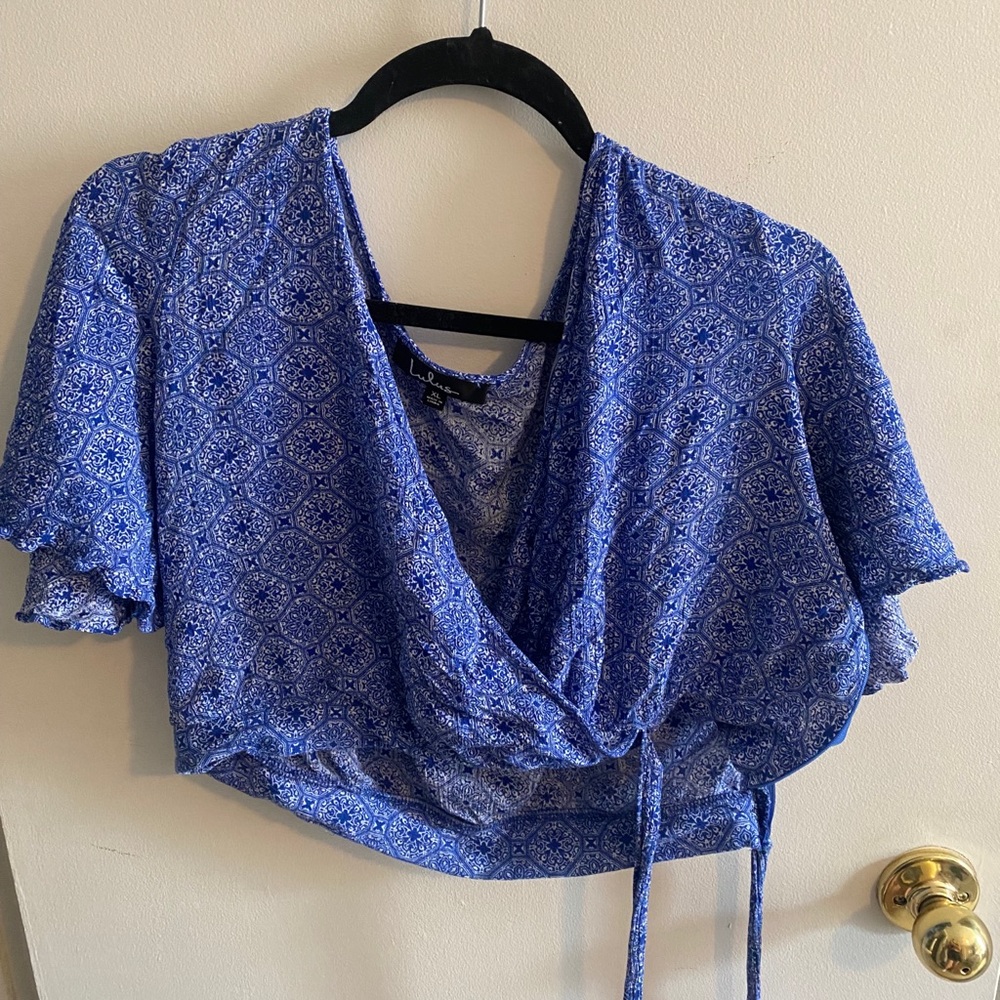 Lulus Top
